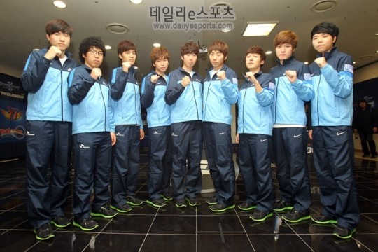 IG官博为Ahn庆生：谢谢粉丝们的礼物